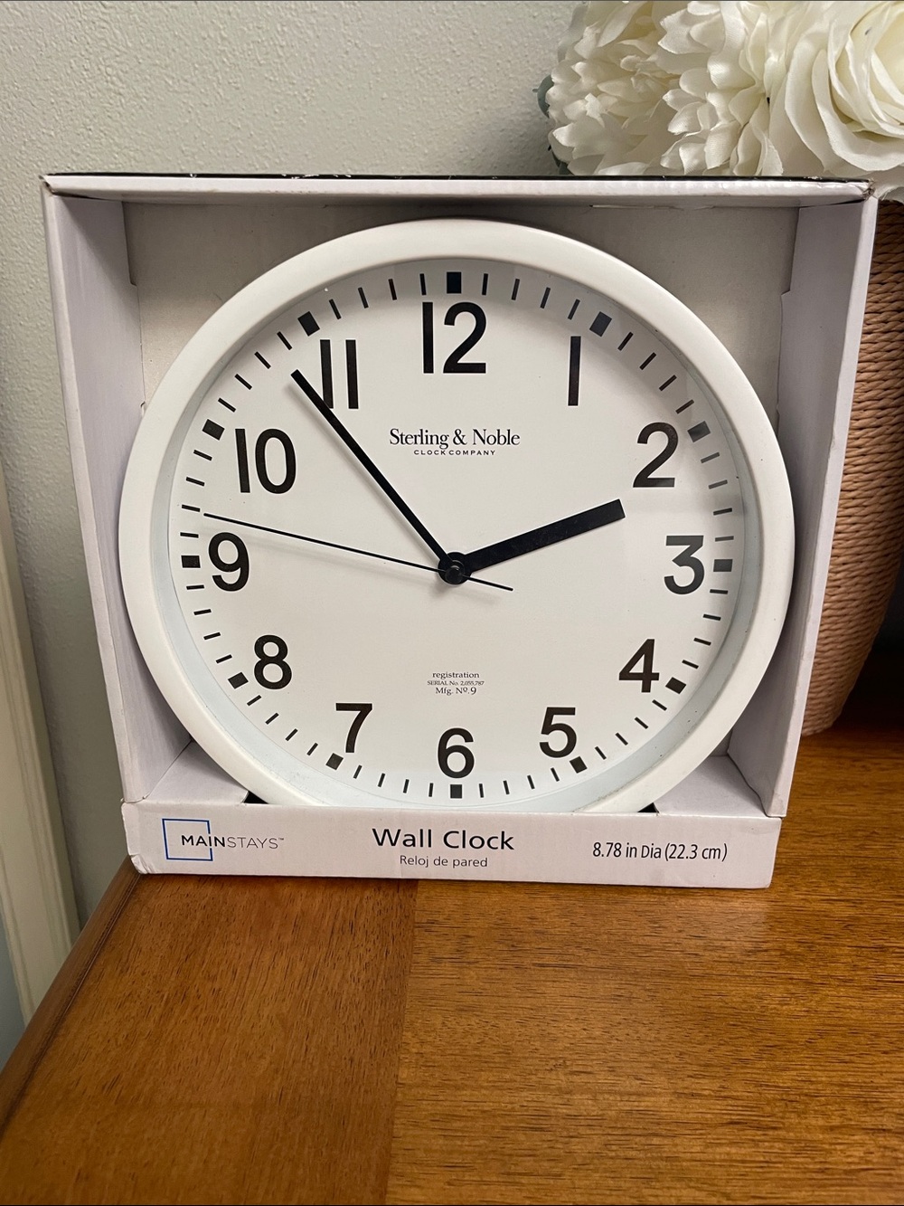 New MainStays White Round Indoor Wall Clock